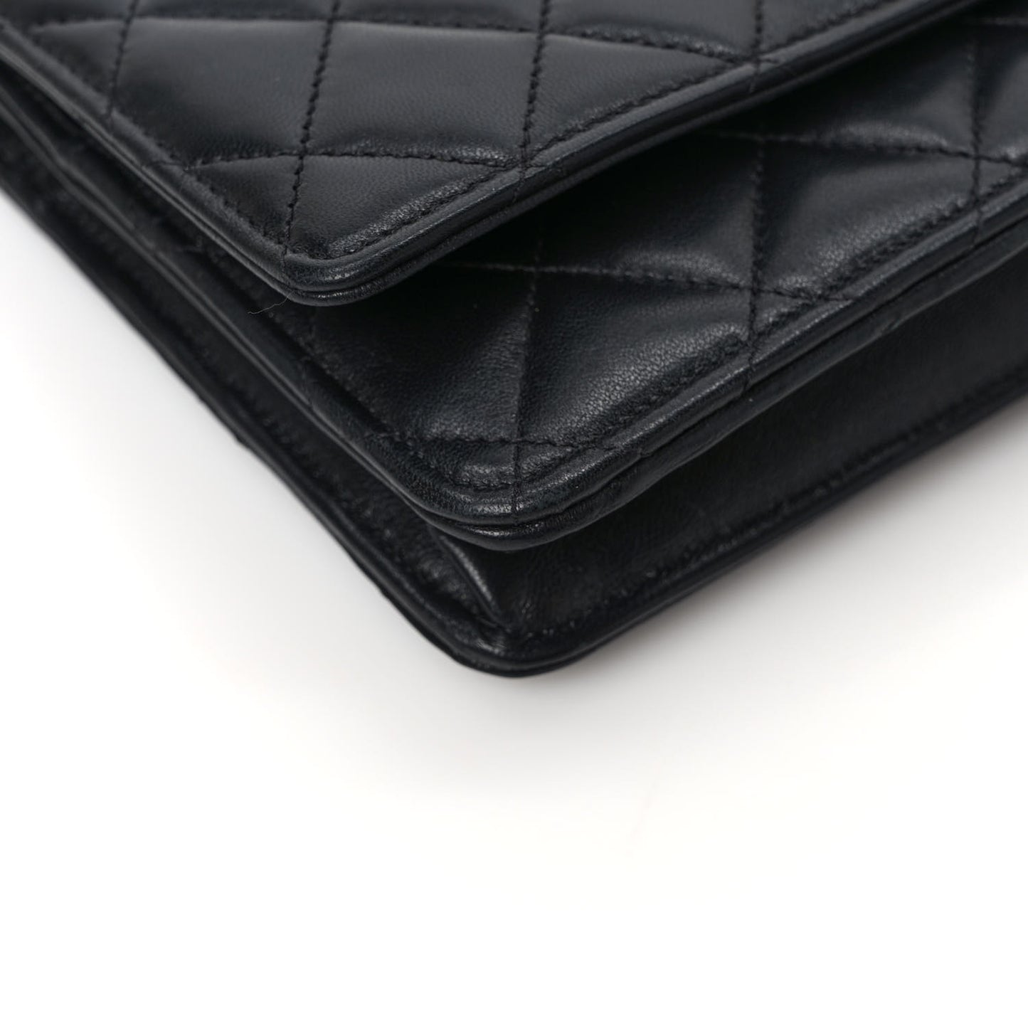 Lambskin Quilted Pearl Crush Wallet On Chain WOC Black
