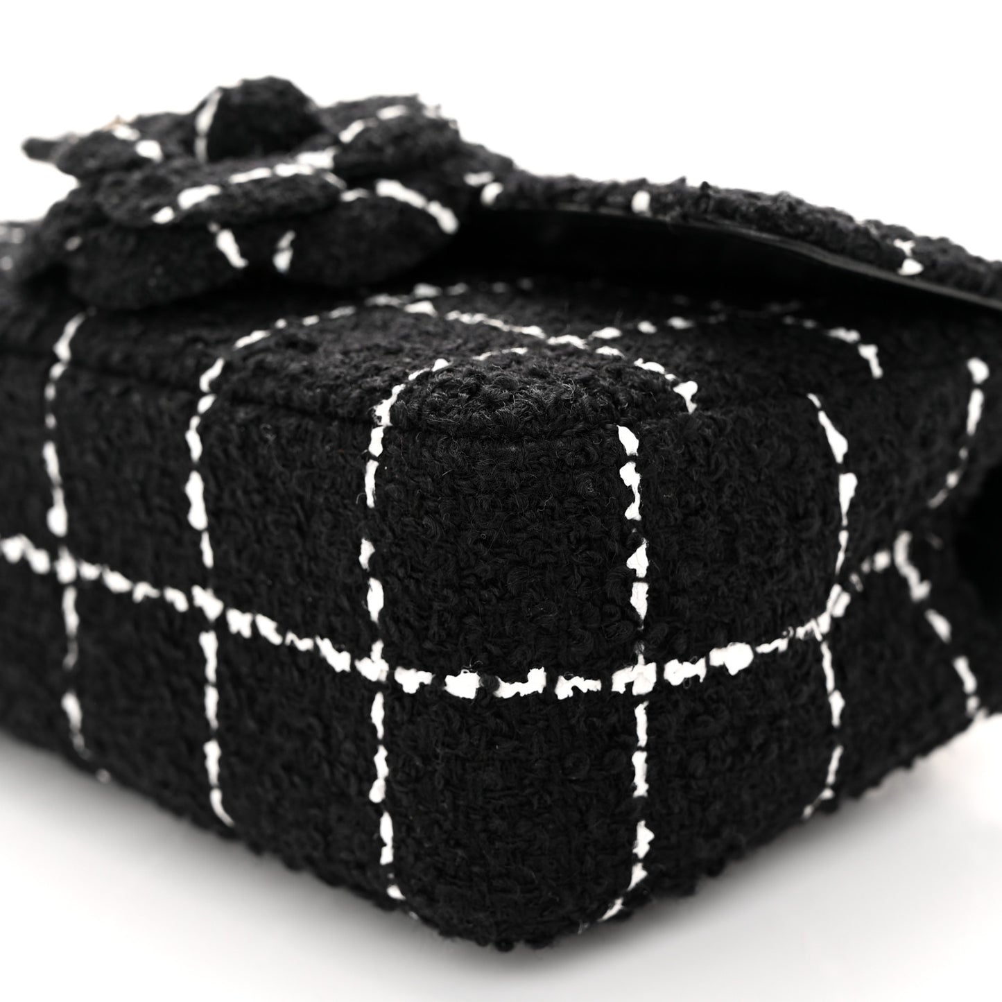 Tweed Quilted Small Camellia Flap Black Pink