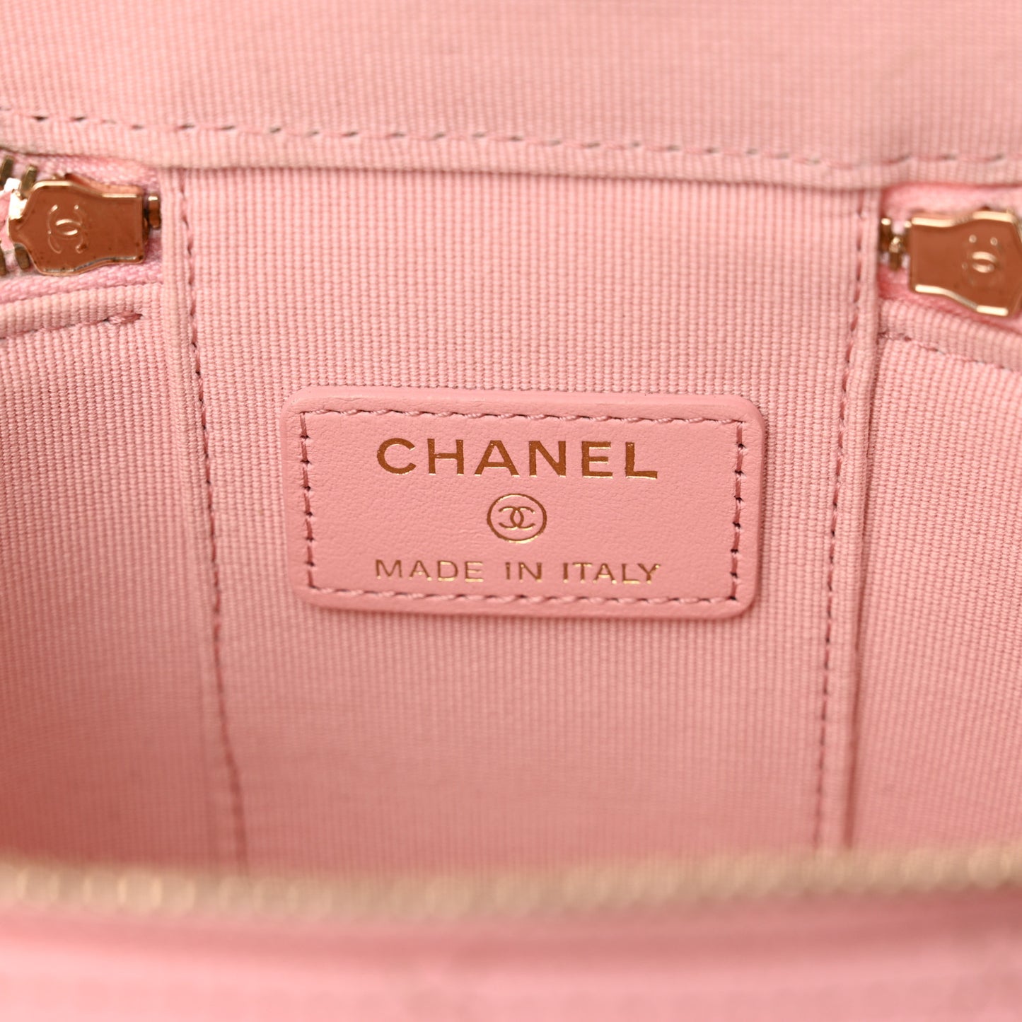 Caviar Quilted Mini Vanity Case With Chain Light Pink