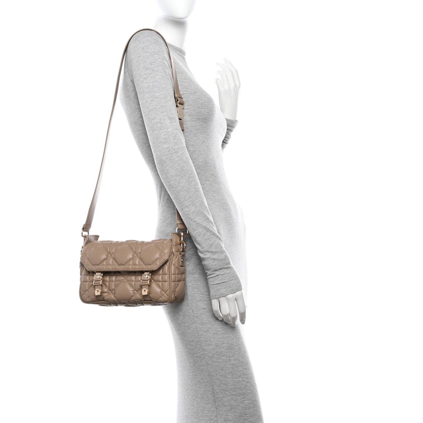 Calfskin Macrocannage Small Diorcamp Messenger Sand