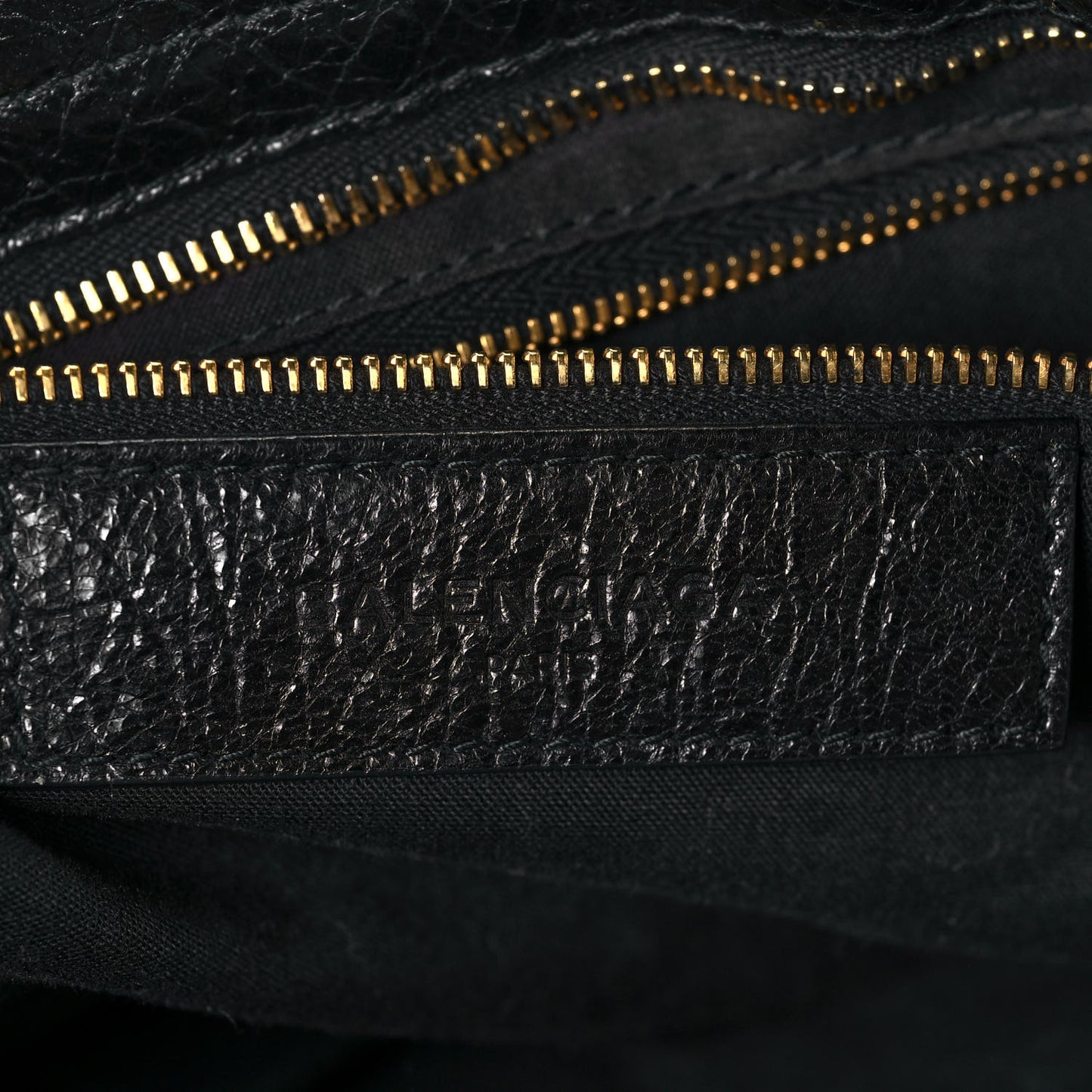 Agneau Giant 12 Gold Hardware City Black