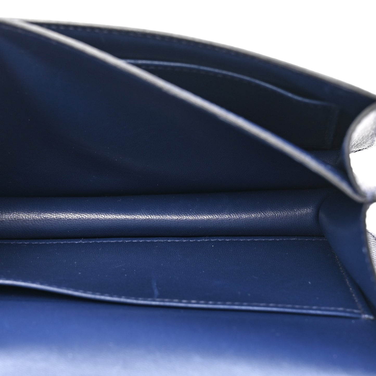 Epsom Constance 18 Bleu Saphir