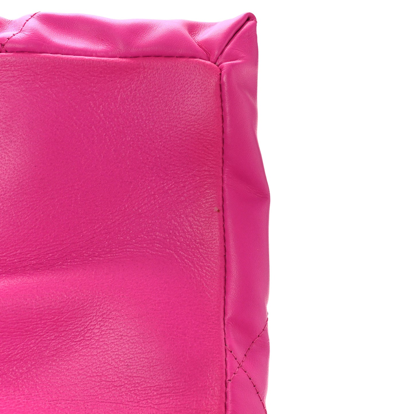 Nappa Calfskin Quilted Touch B Puffy Clutch Fuchsia