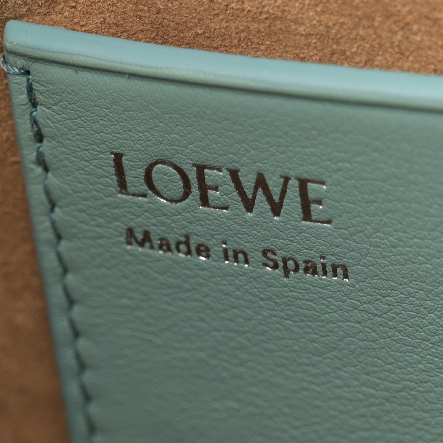 Smooth Calfskin Pebble Pouch Water