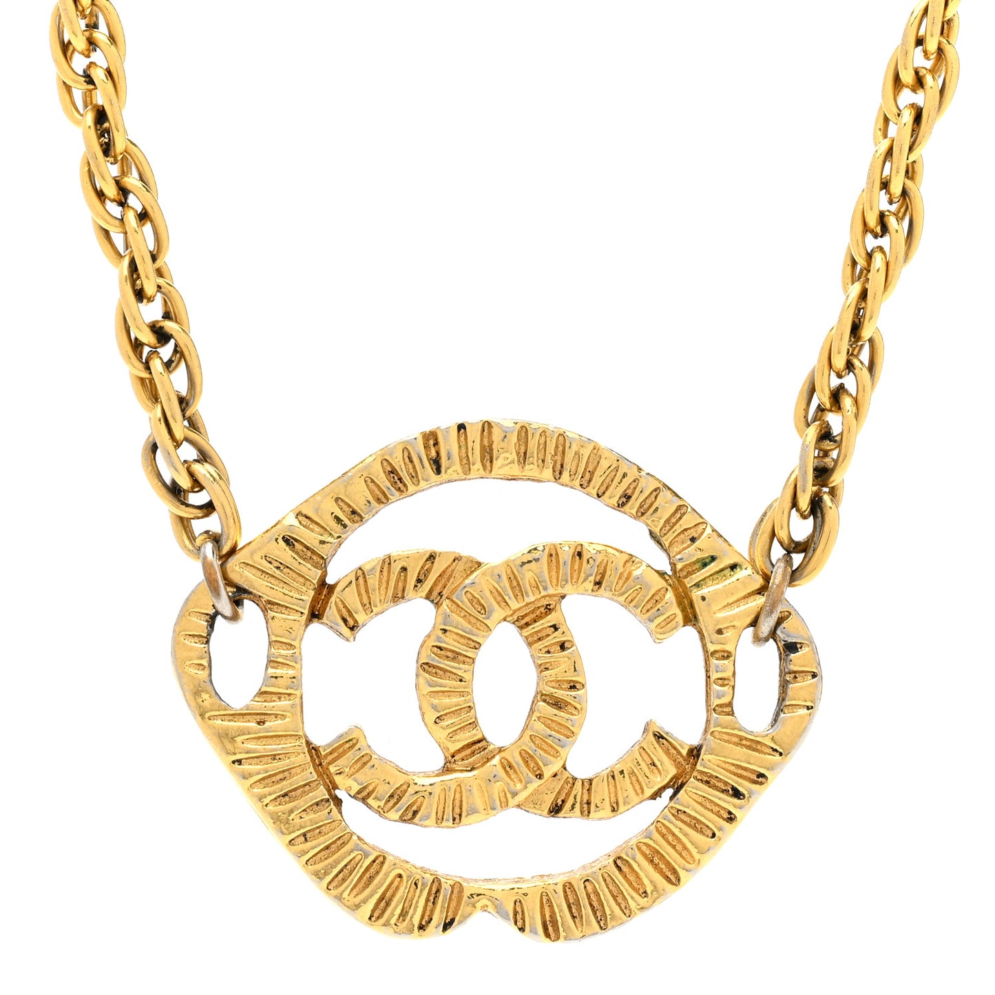 Metal CC Round Pendant Necklace Gold