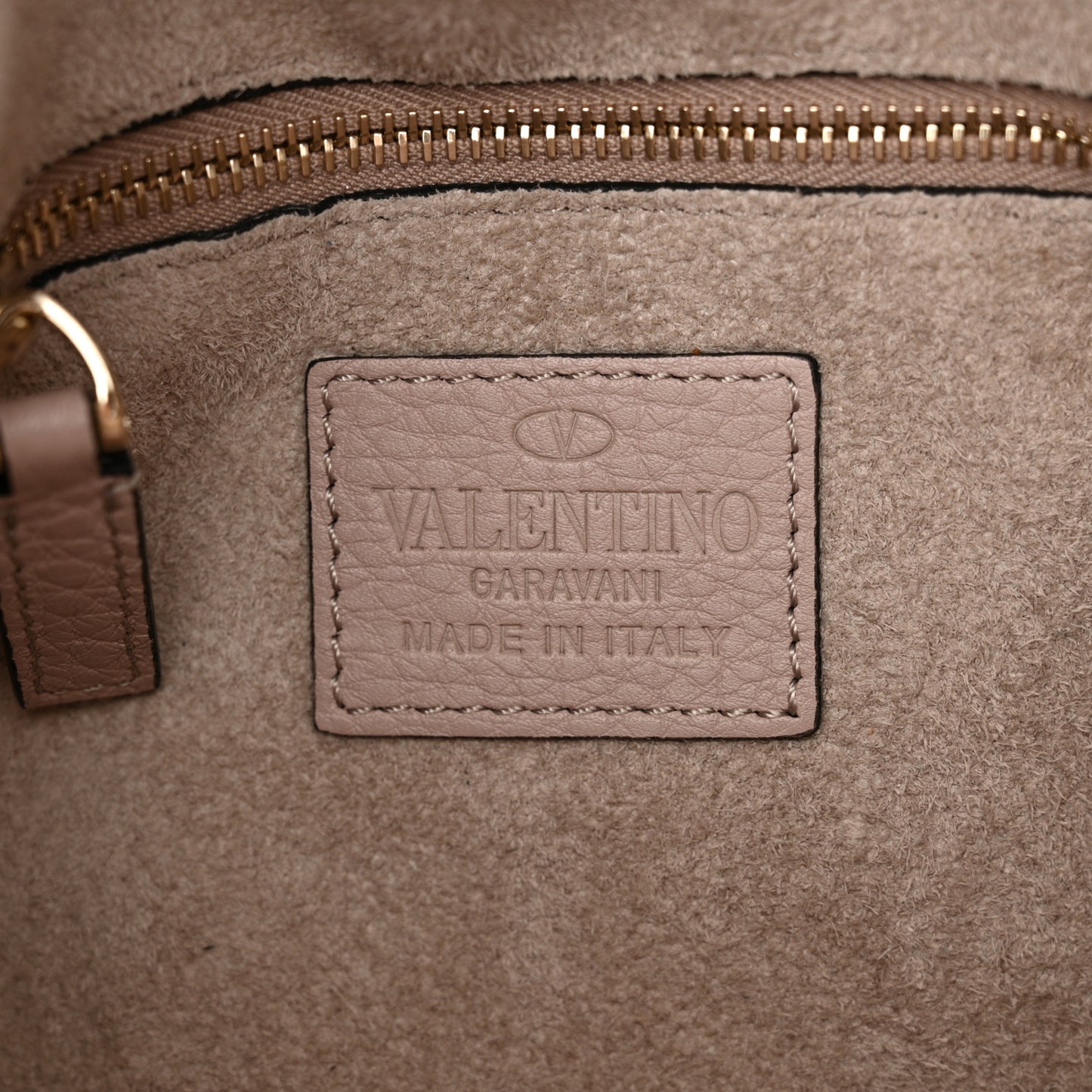 Grained Calfskin Rockstud Bucket Bag Poudre