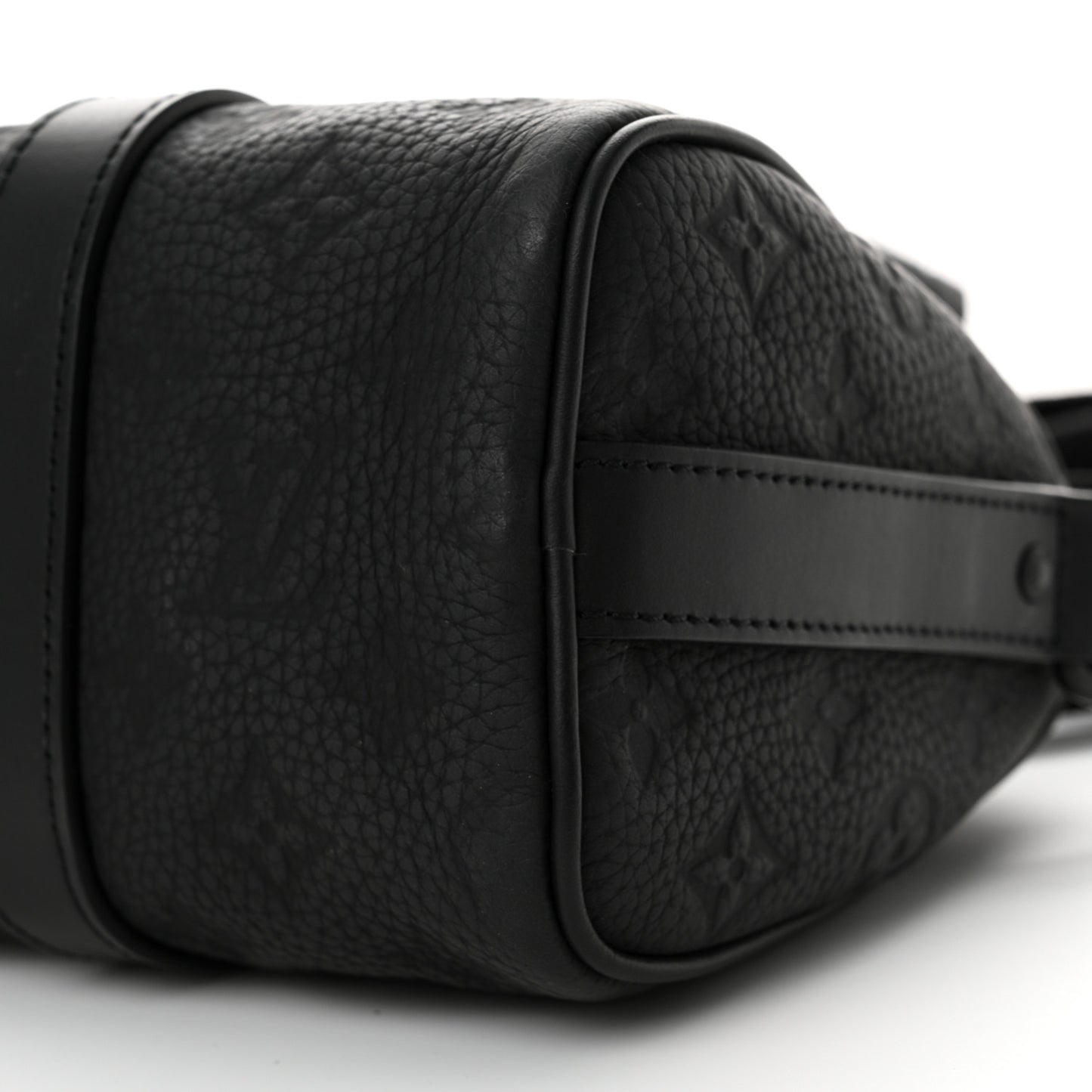 Monogram Taurillon Keepall Bandouliere 25 Black