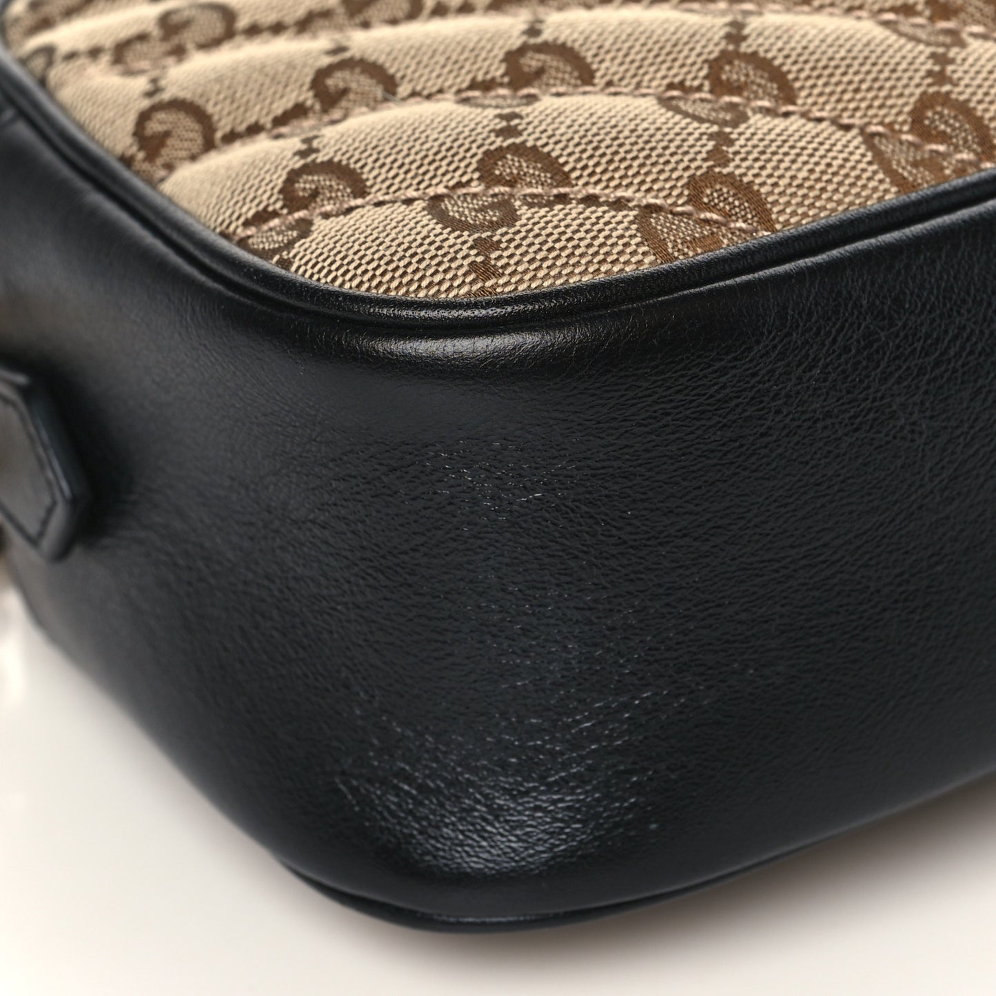 Monogram Matelasse Diagonal Small GG Marmont Chain Shoulder Bag Beige Black