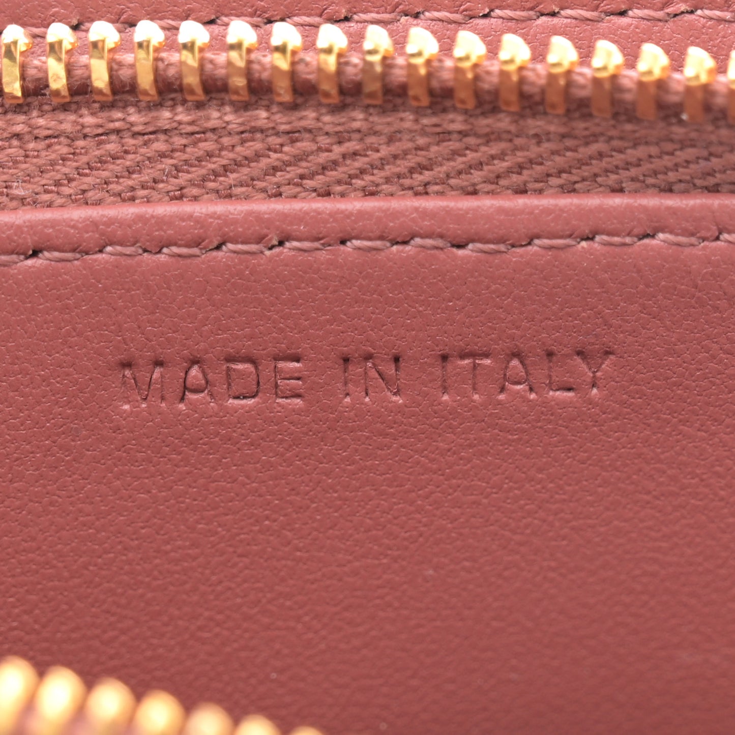 Calfskin Cannage Caro Zipped Pouch With Chain Rust