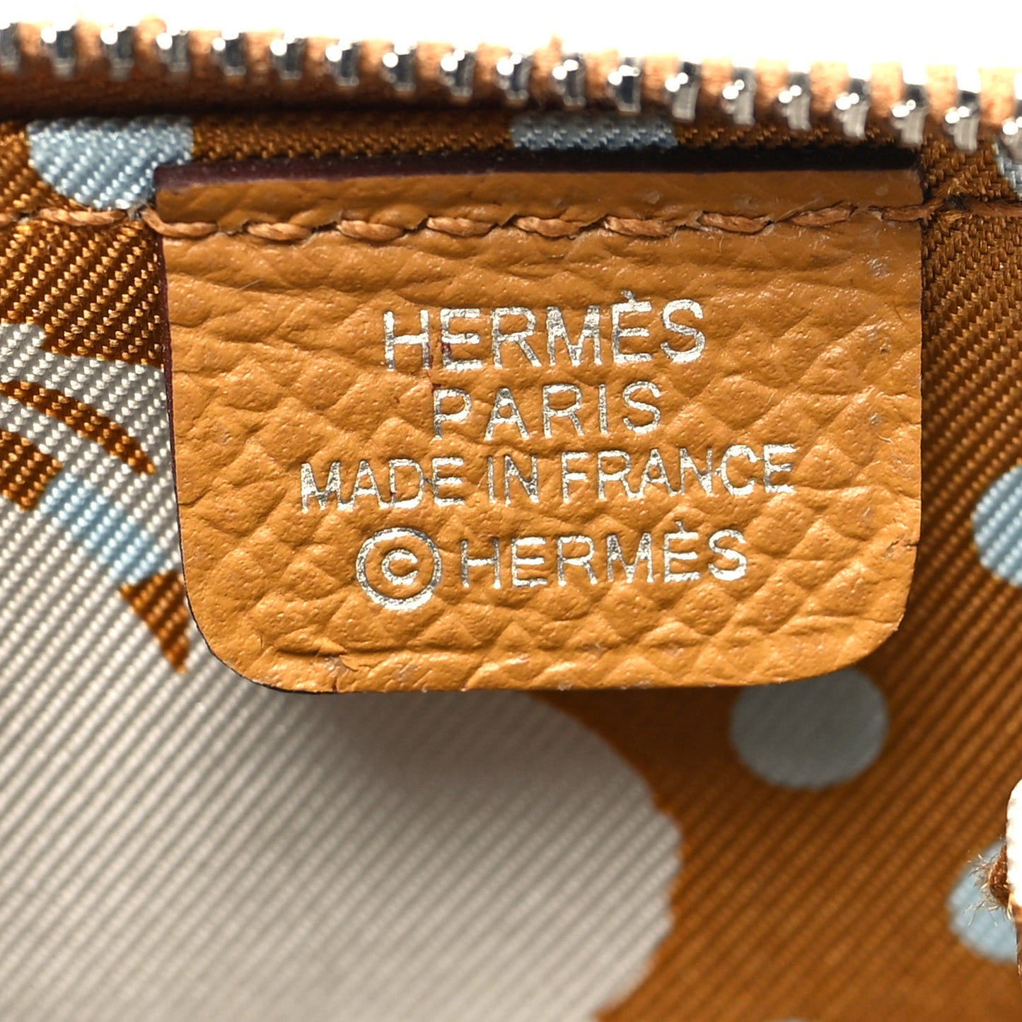 Epsom Silk'in Coin Purse Sesame