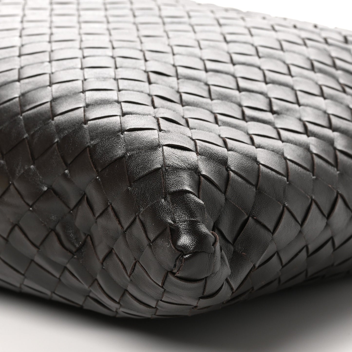 Calfskin Intrecciato Large Hop Ebano