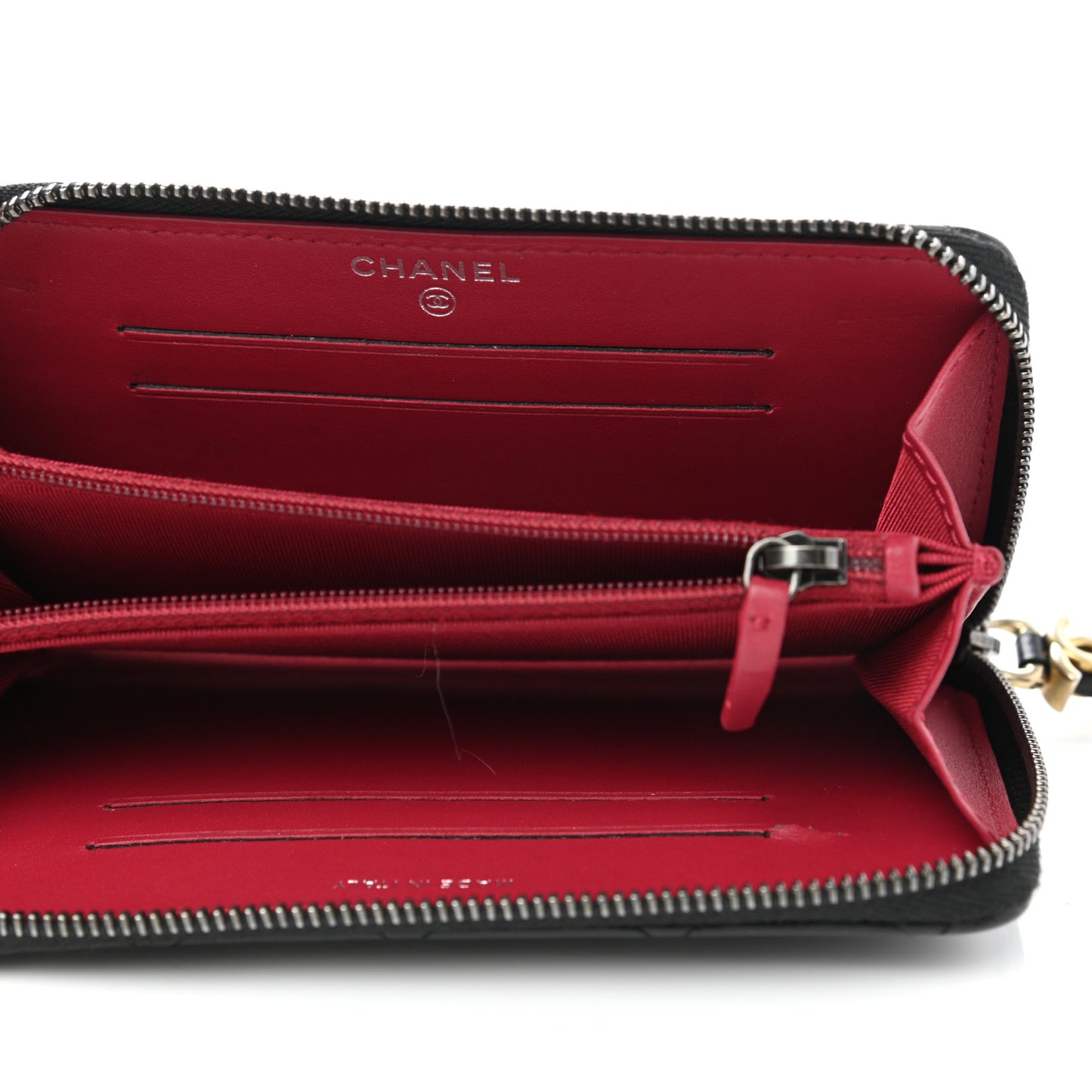 Aged Calfskin Quilted Small Gabrielle Zip Around Wallet Black