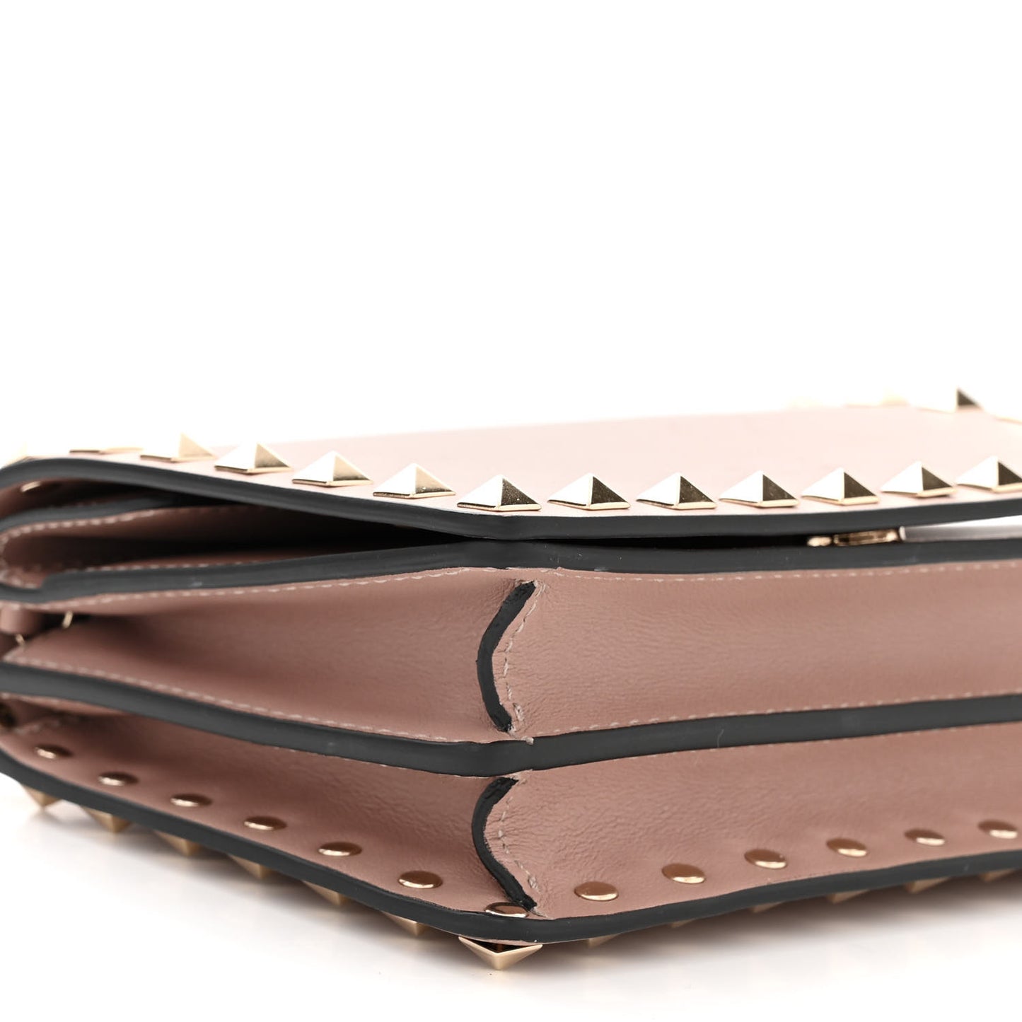 Vitello Rockstud Wallet on Chain Poudre