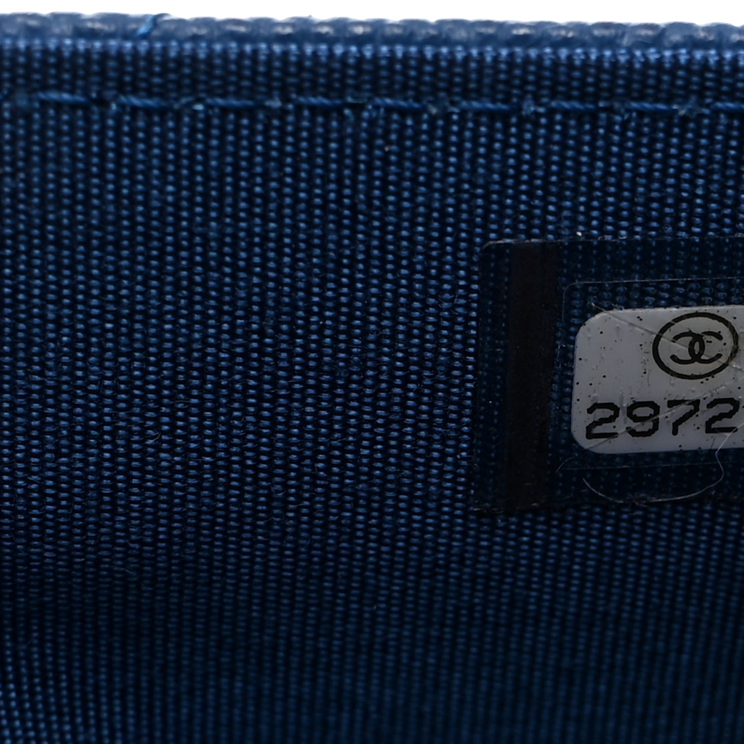 Caviar Quilted CC Filigree Wallet On Chain WOC Blue