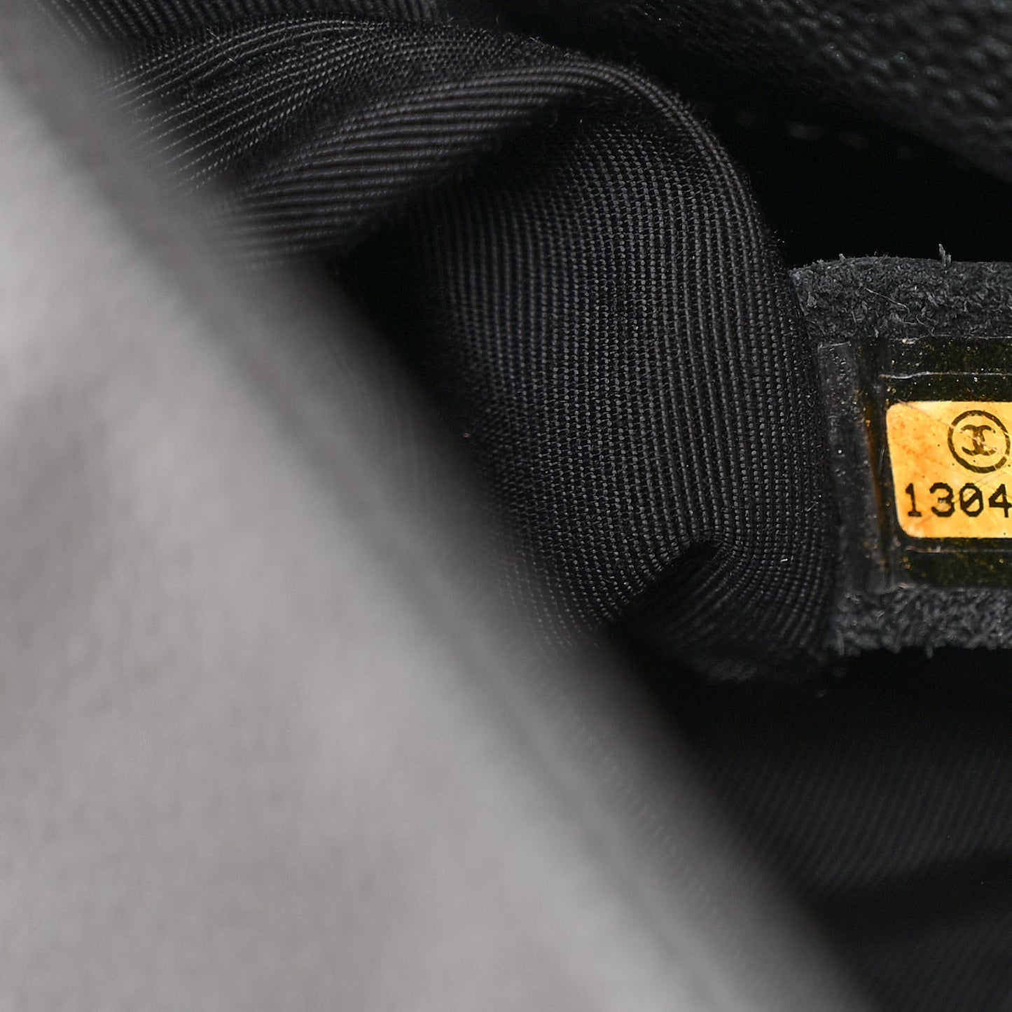 Caviar 31 Hobo Black