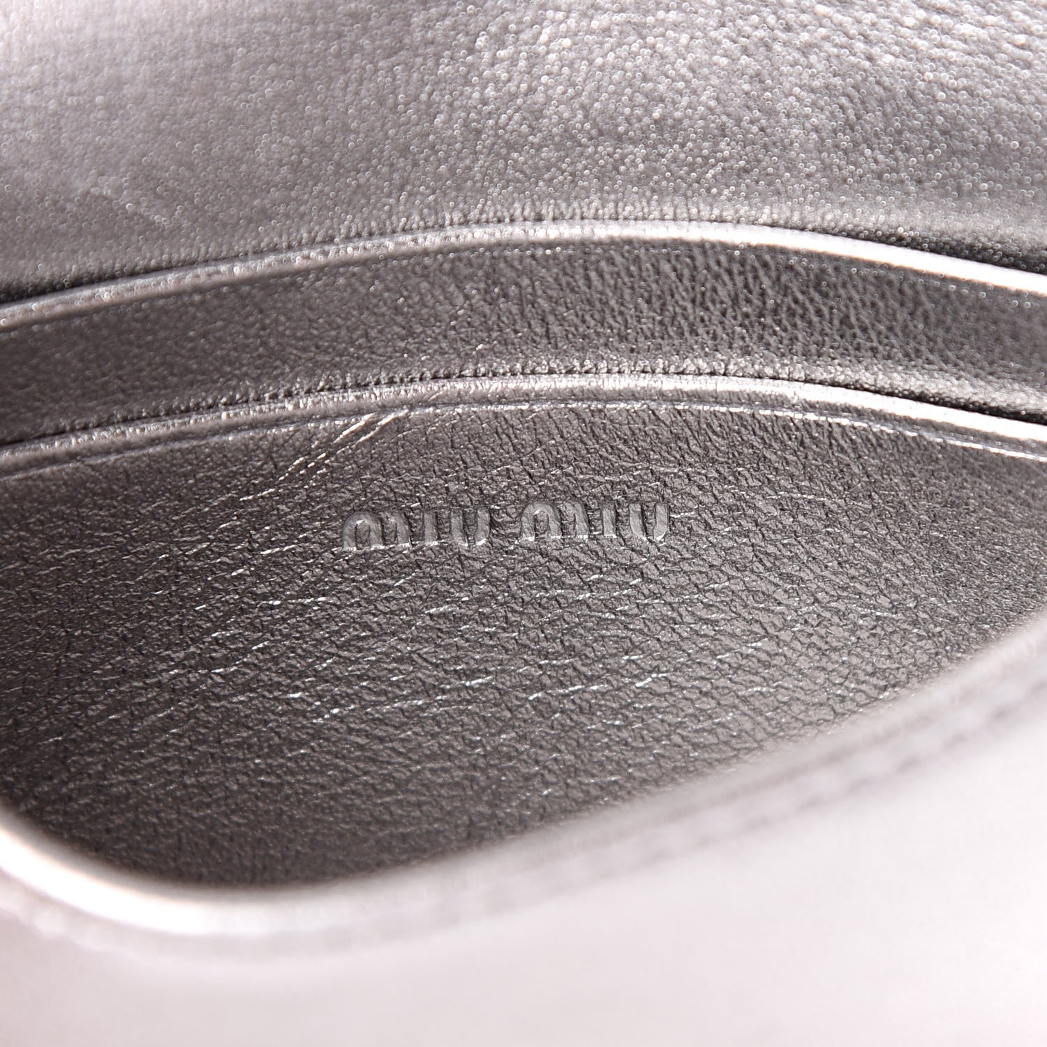 Miu Miu Nappa Matelasse Crystal Chain Card Holder Cromo 6 of 9