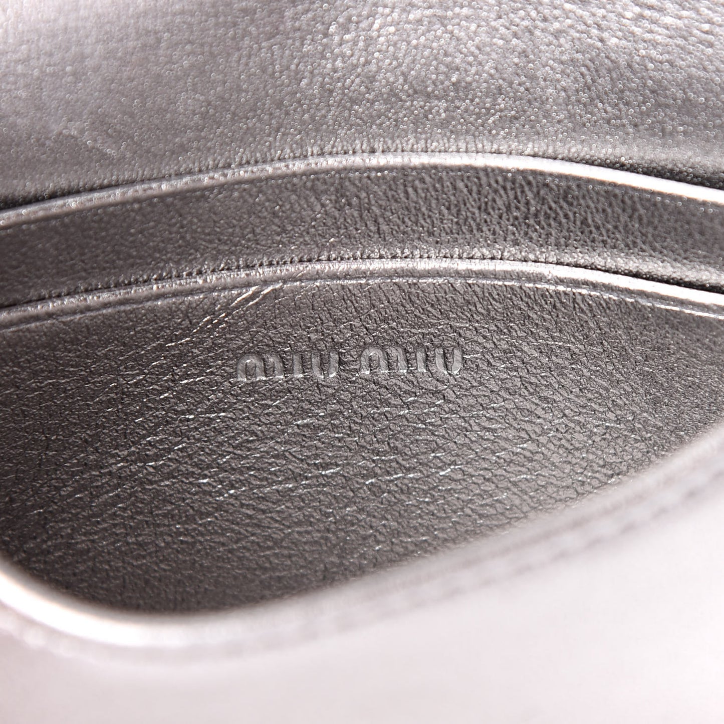 Nappa Matelasse Crystal Chain Card Holder Cromo