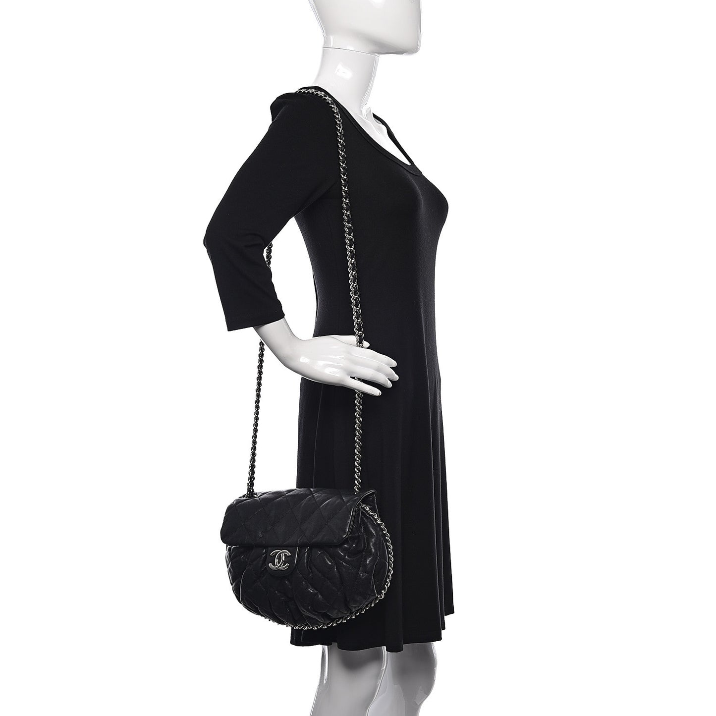 Washed Lambskin Quilted Medium Chain Around Messenger Black