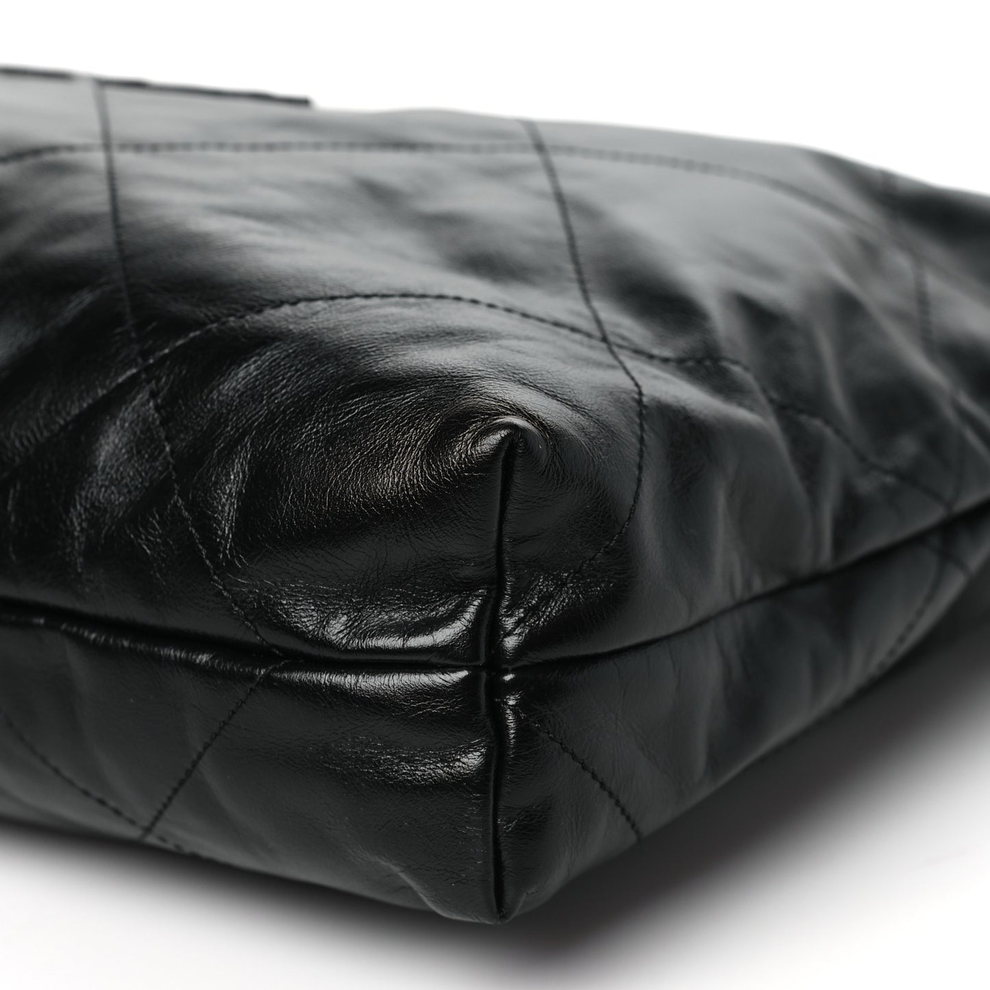 Shiny Calfskin Quilted Large Chanel 22 So Black