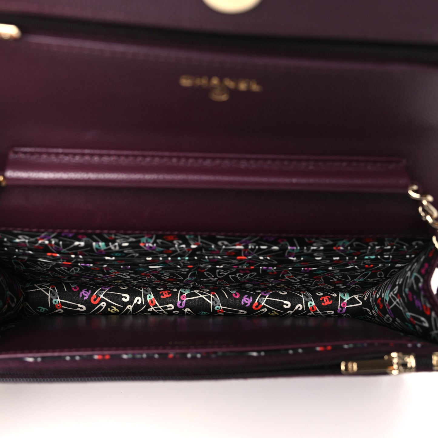 Caviar Quilted Chain Embossed CC Wallet On Chain WOC Burgundy