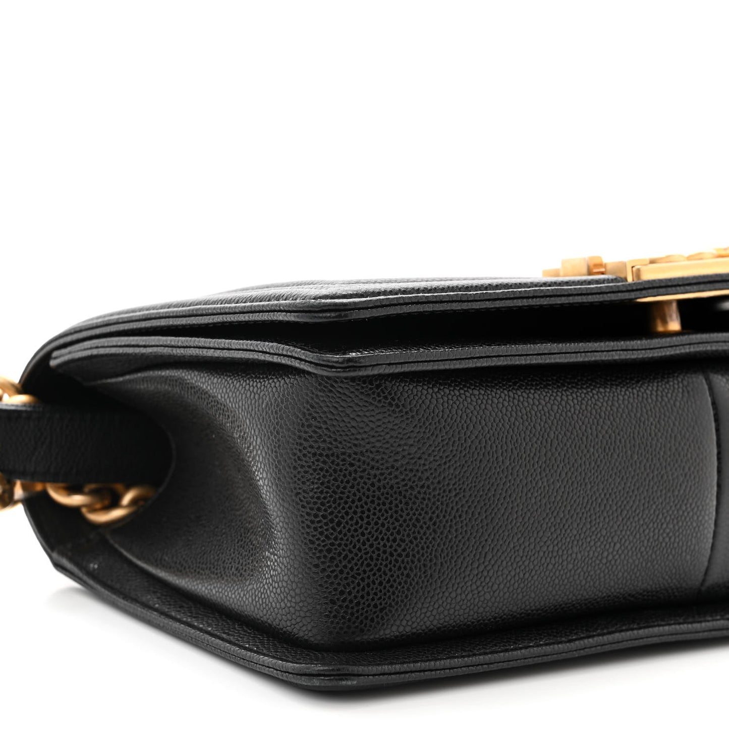 Caviar Chevron Quilted Medium Boy Flap Black