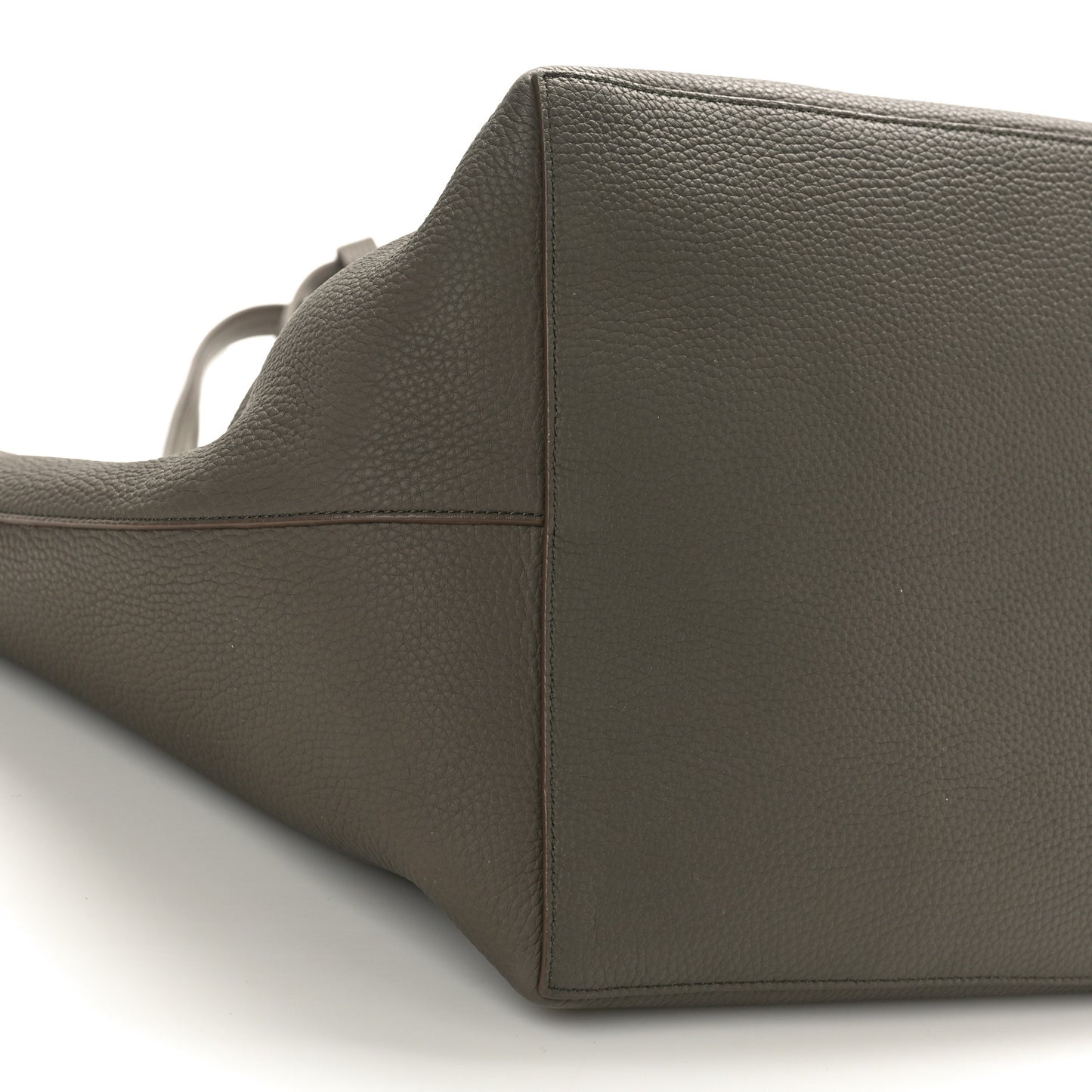 Grained Calfskin Park Tote Three Elephant