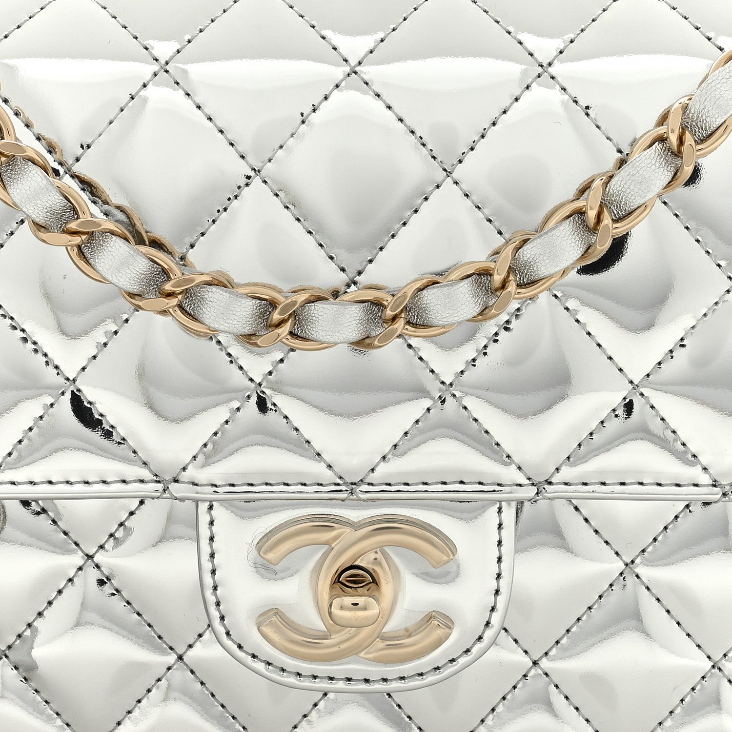 Chanel Mirror Calfskin Metallic Calfskin Medium Hollywood Boulevard Flap With Star Coin Purse Silvery 10 of 11