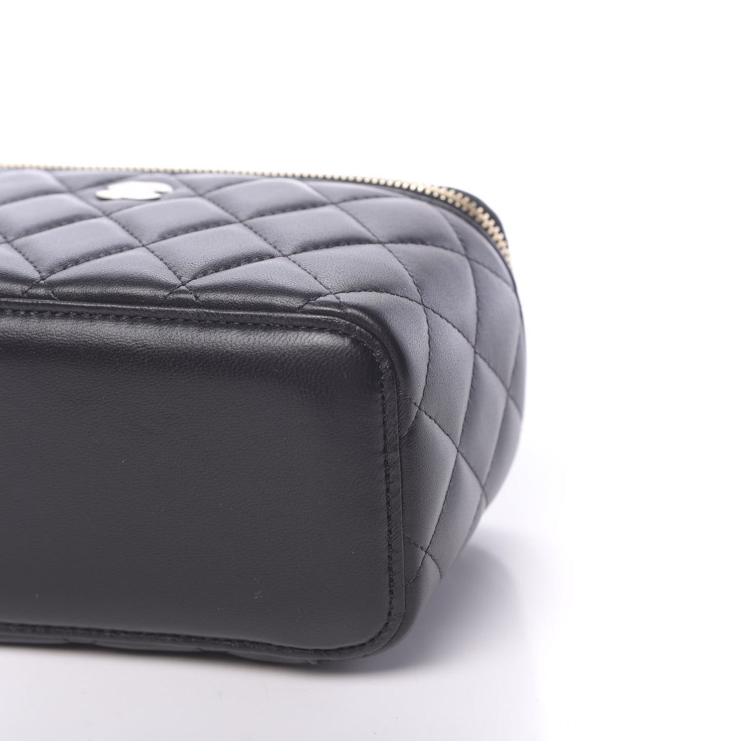 Lambskin Quilted Small Vanity Case With Chain Black