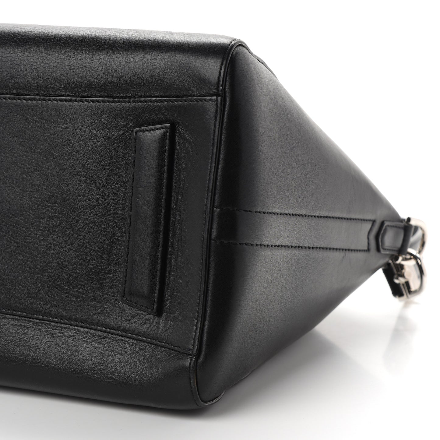 Calfskin 3D Stud Medium Antigona Black