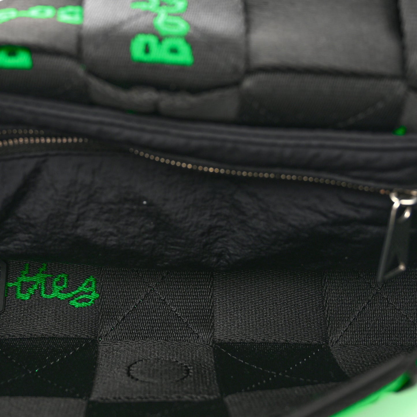 Webbing Maxi Intrecciato Cassette Crossbody Bag Parakeet