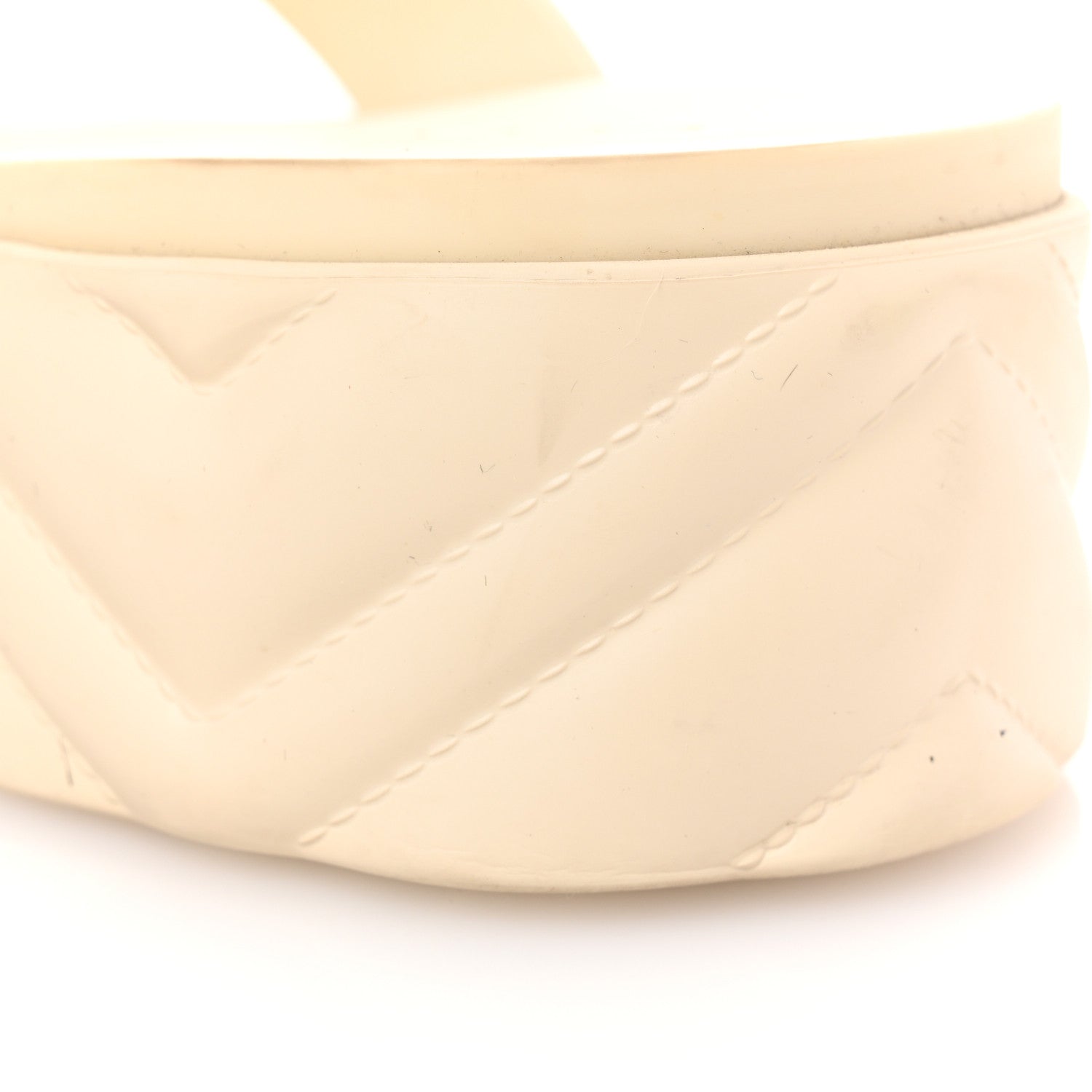 Gucci Rubber Chevron Logo Embossed Womens Thong Platform Sandals 37 White 11 of 12
