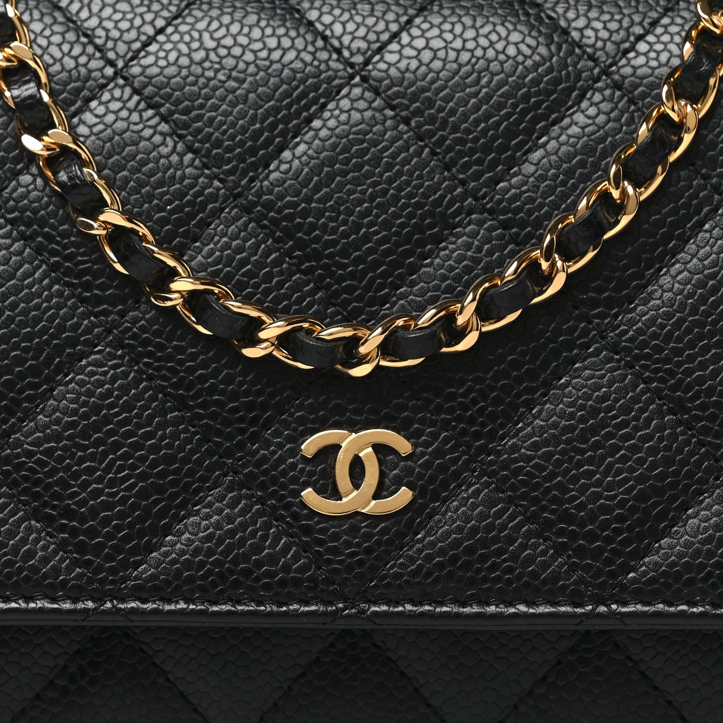 Caviar Quilted Wallet on Chain WOC Black