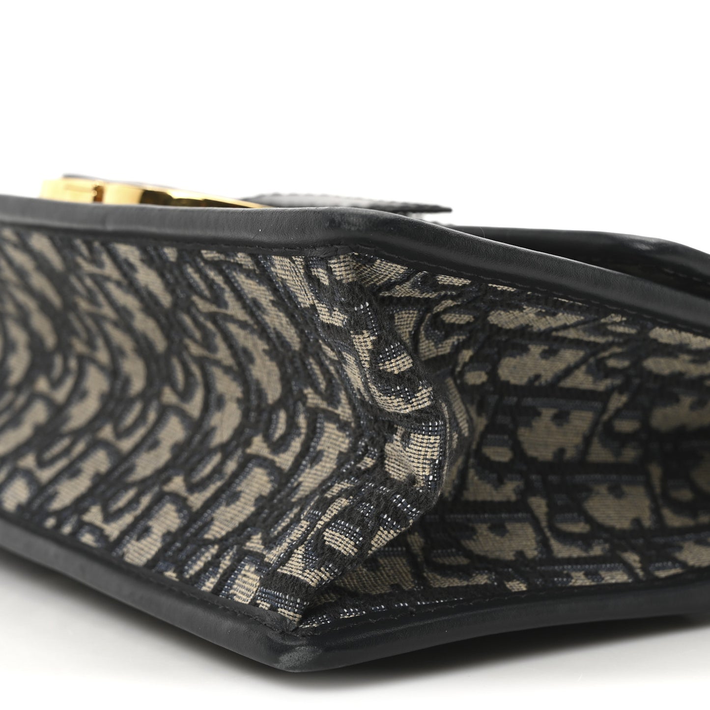 Oblique 30 Montaigne Chain Flap Bag Blue