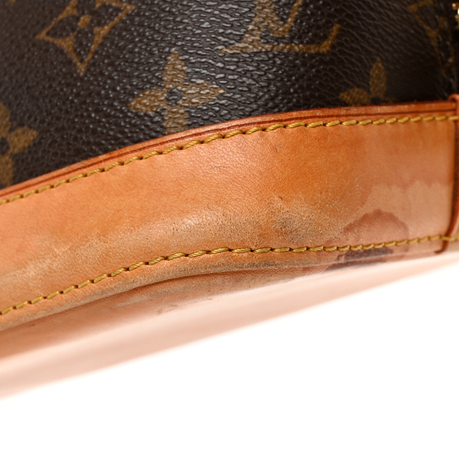 Louis Vuitton Monogram Alma PM 9 of 17