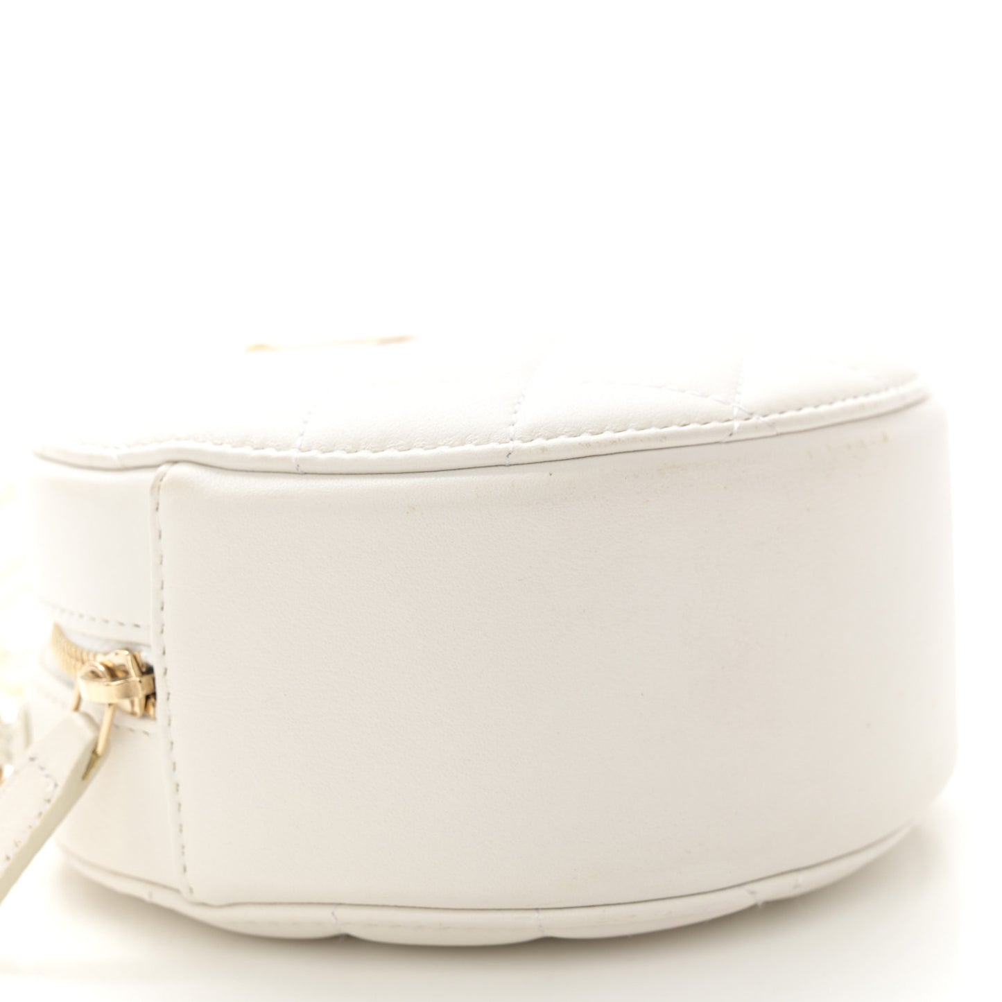 Calfskin Quilted Pearl Round Clutch With Chain White