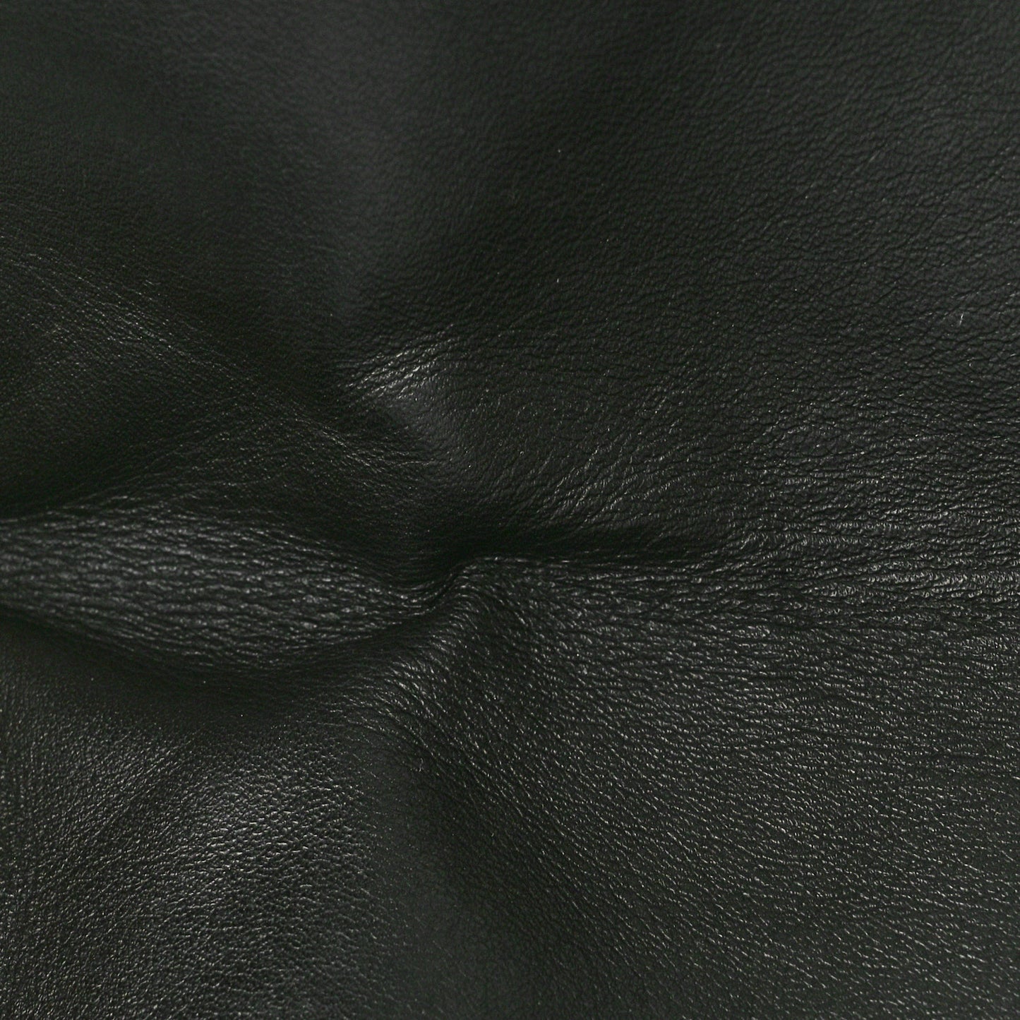 Calfskin Matelasse Medium GG Marmont Shoulder Bag Black