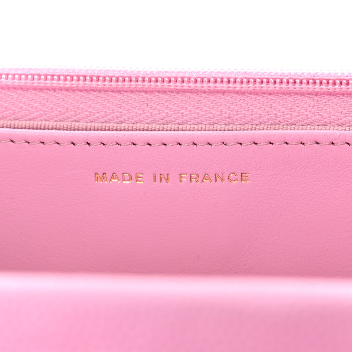Caviar Quilted Wallet on Chain WOC Pink