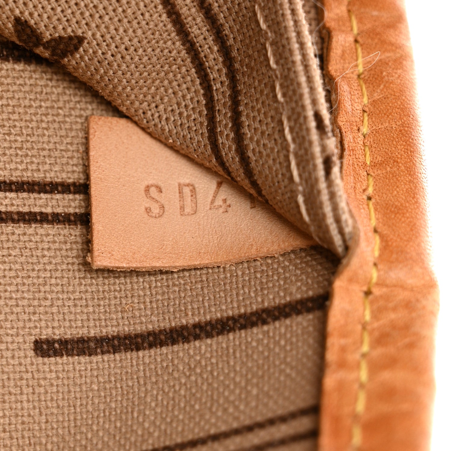 Louis Vuitton Monogram Neverfull MM 8 of 19