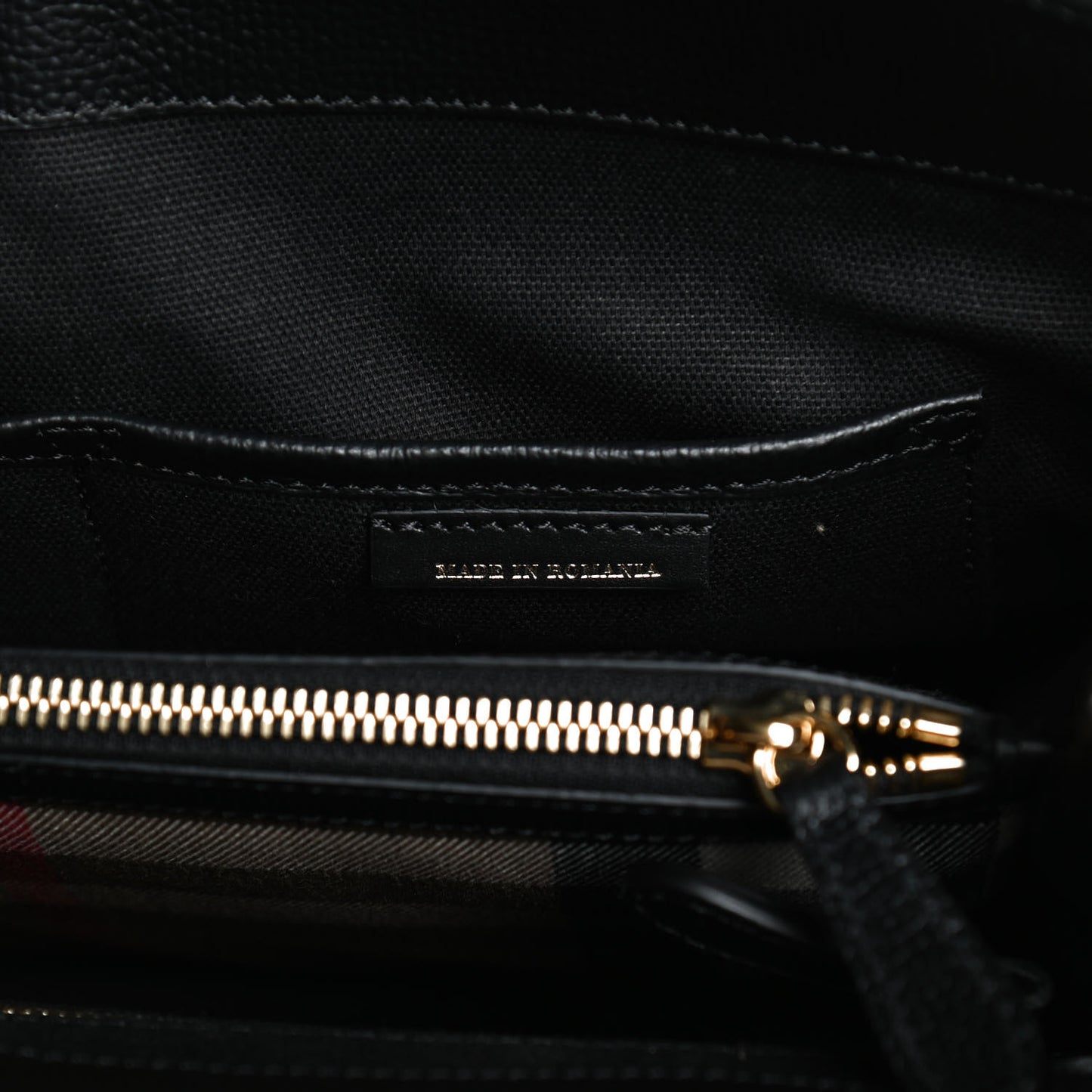 Derby Calfskin House Check Medium Camberley Black