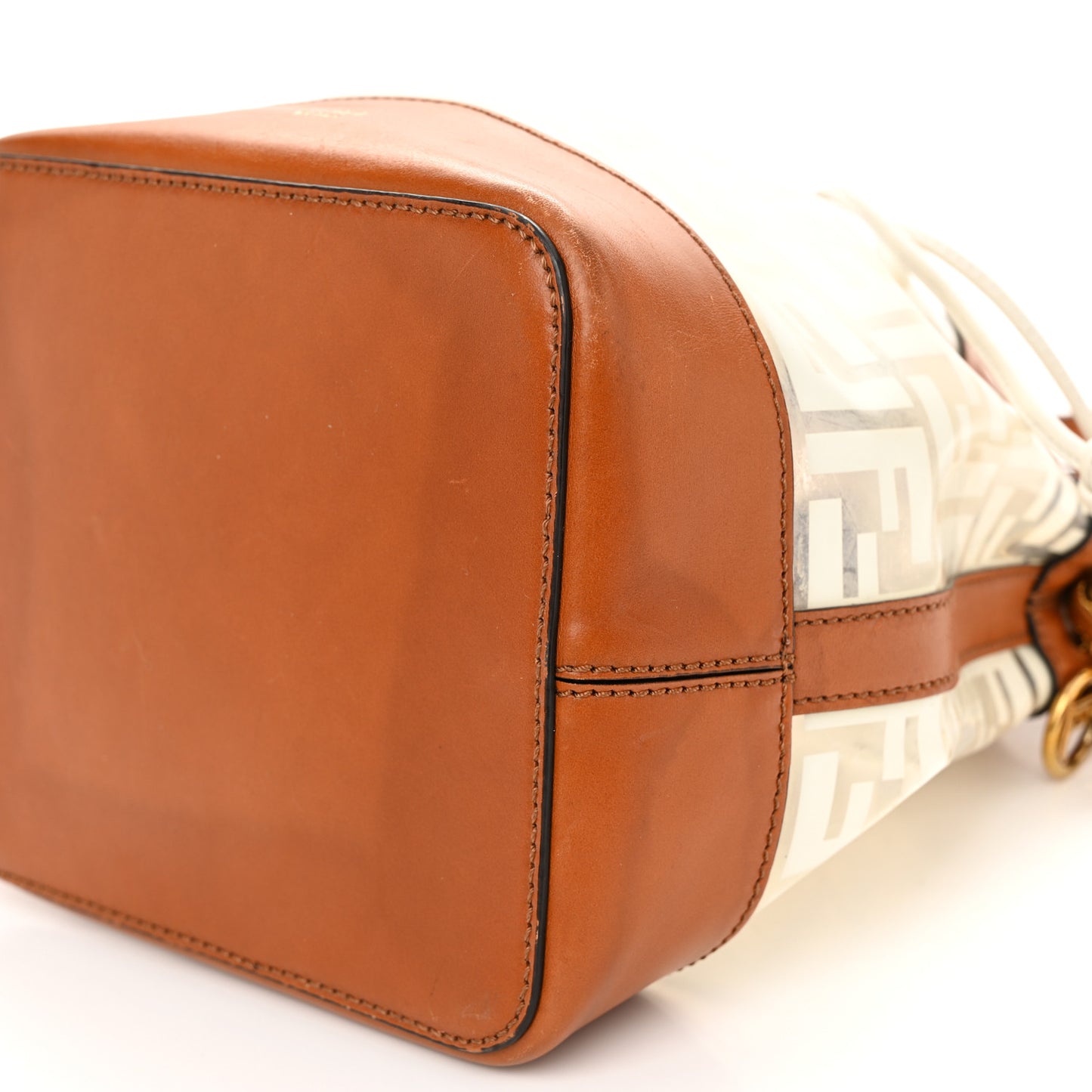 TPU FF Vitello Aura F is Fendi Grande Mon Tresor Bucket Bag White Cuoio