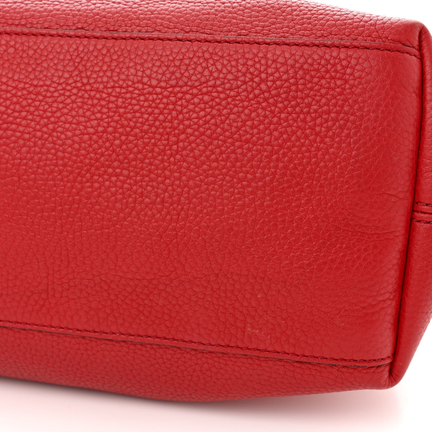 Pebbled Calfskin Medium Soho Chain Shoulder Bag Tabasco Red