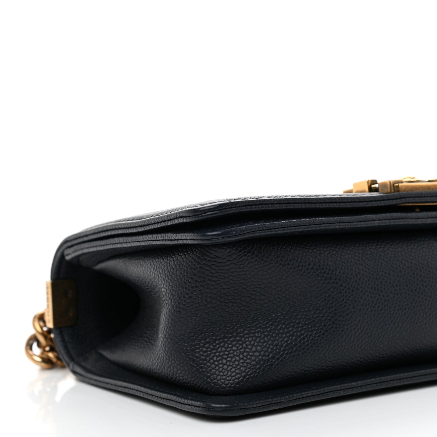 Caviar Quilted Medium Boy Flap Navy