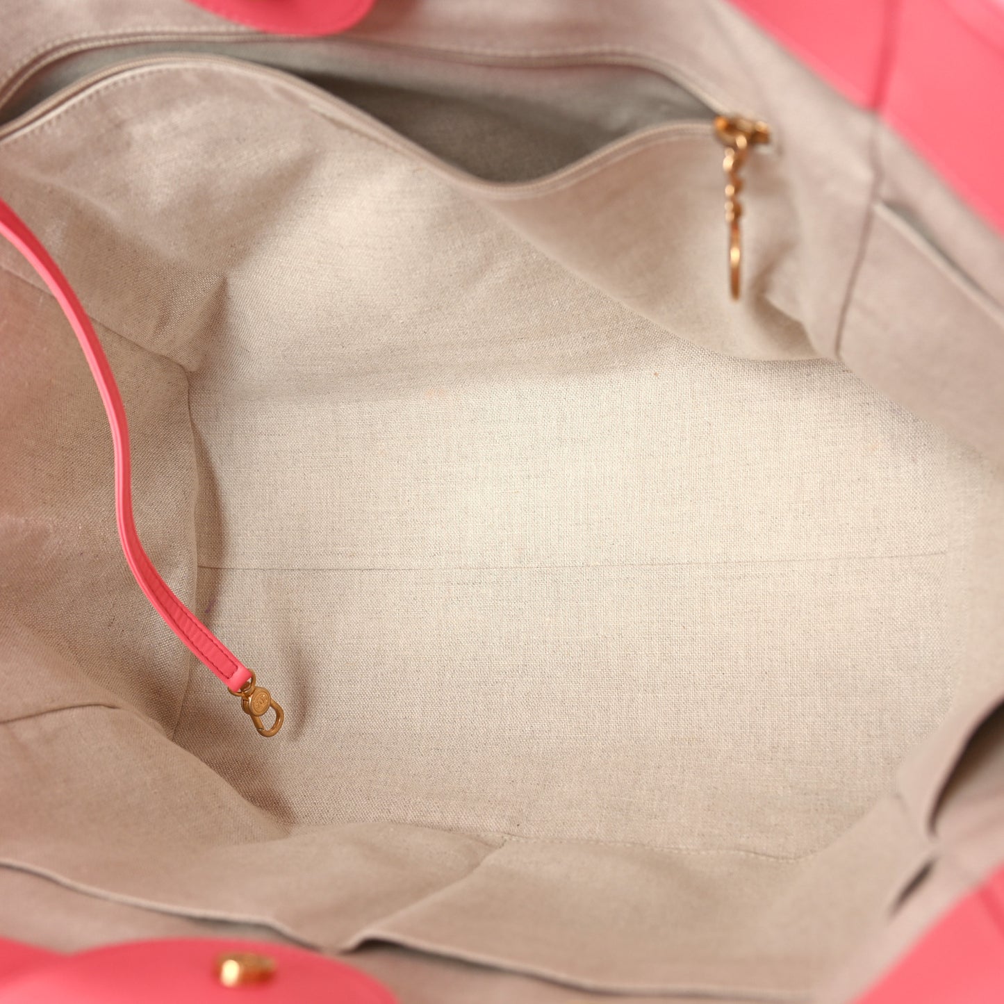 Calfskin Medium Deauville Tote Coral Pink