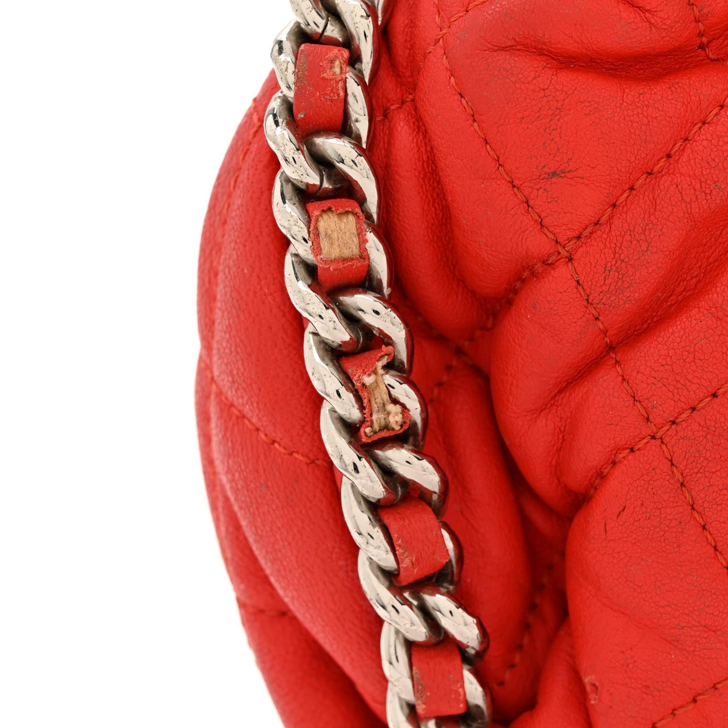 Washed Lambskin Quilted Medium Chain Around Messenger Red