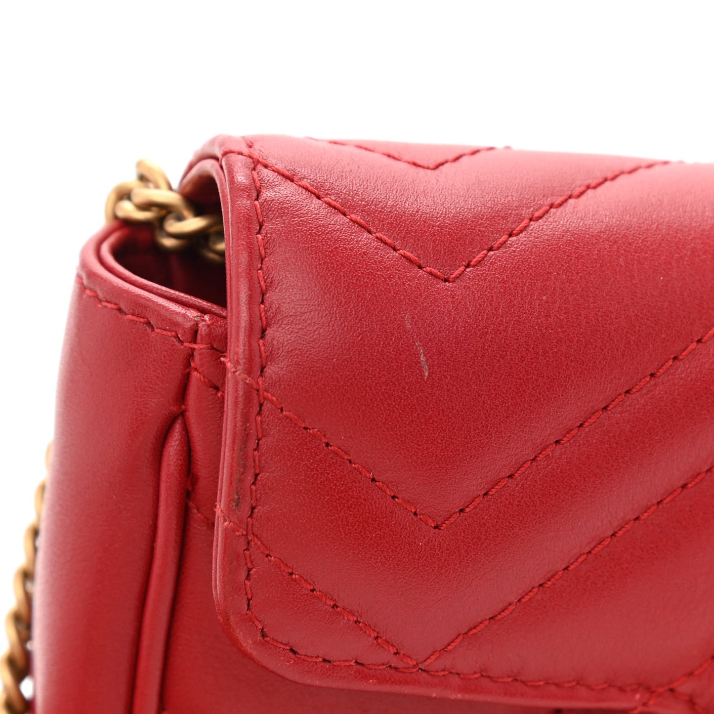 Calfskin Matelasse Super Mini GG Marmont Shoulder Bag Hibiscus Red