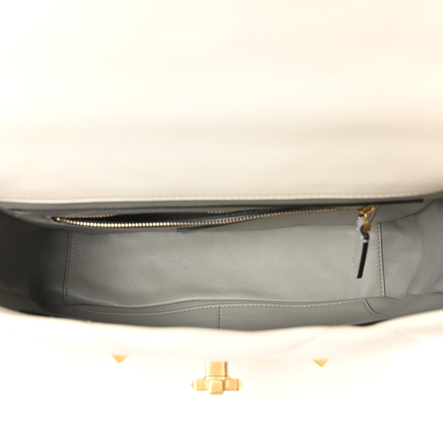 Nappa Large Roman Stud Shoulder Bag Ivory