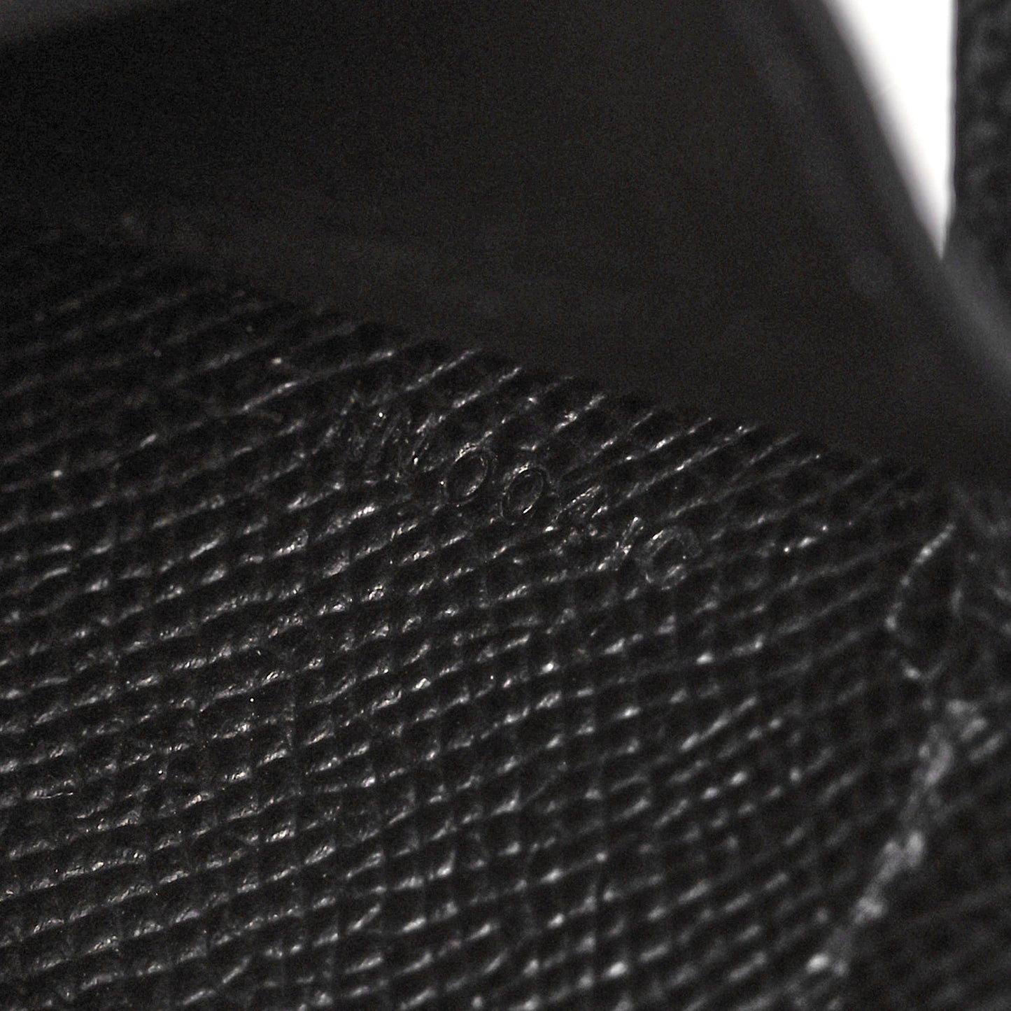 Epsom Matte Alligator Touch Kelly Wallet To Go Black