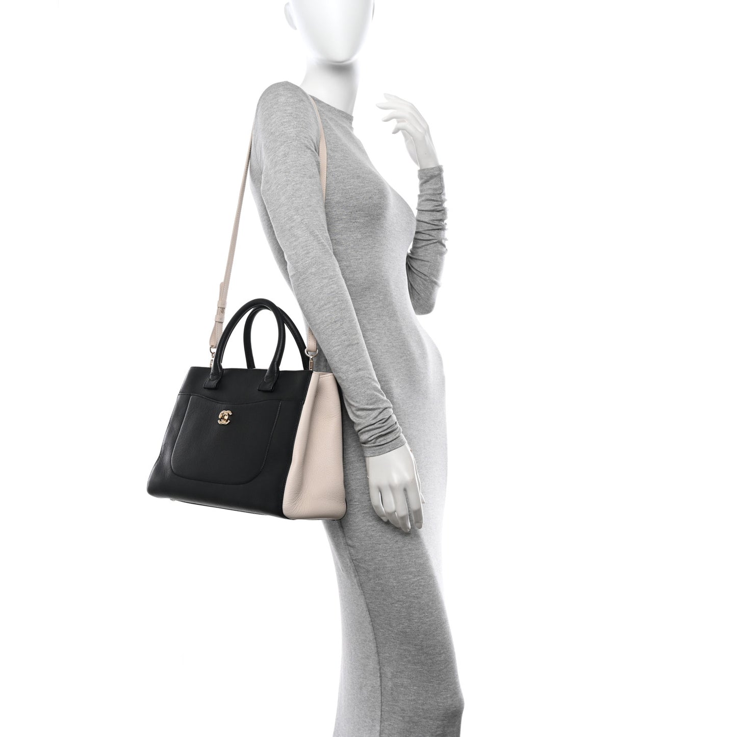 Grained Calfskin Medium Bi-Color Neo Executive Shopper Tote Black Beige Black