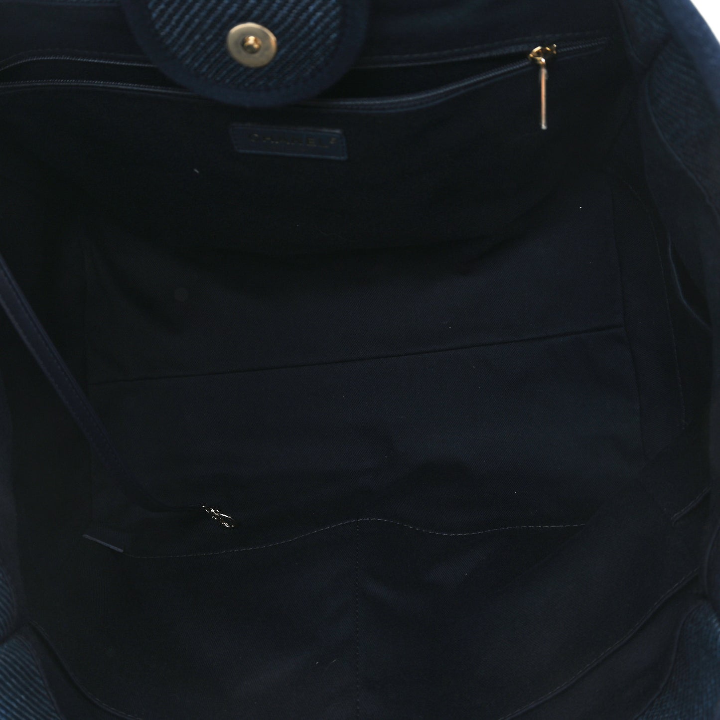 Mixed Fibers Calfskin Medium Deauville Tote Navy Blue