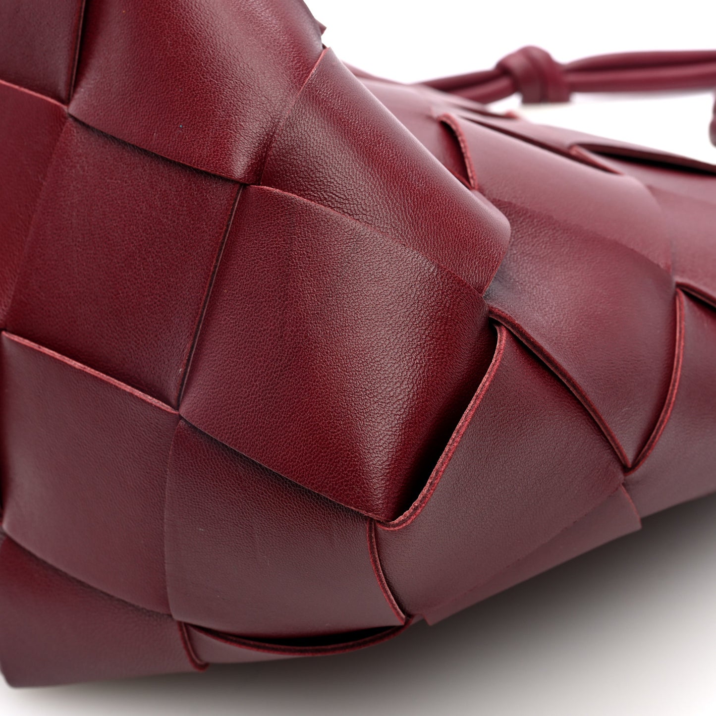 Nappa Maxi Intrecciato Clasp Bucket Bag Bordeaux